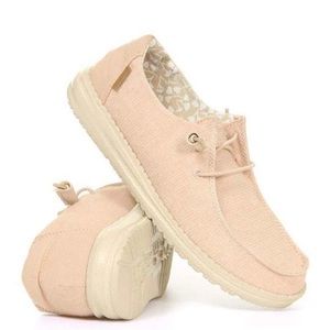 Hey dude Wendy Chambray Peach slip‎ on shoes loafers